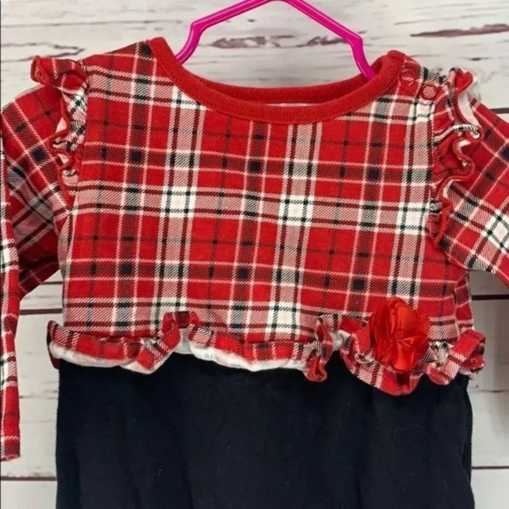 Garanimals Girls One Piece Red And‎ Black Plaid 6-9 Months Romper
